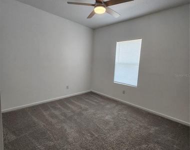 2340 Harris Hawk Avenue - Photo Thumbnail 15