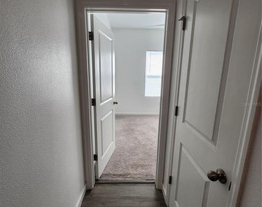 2340 Harris Hawk Avenue - Photo Thumbnail 19