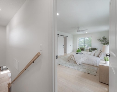 471 W Davis Boulevard - Photo Thumbnail 16