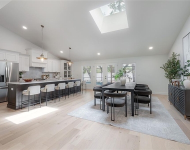 471 W Davis Boulevard - Photo Thumbnail 10