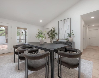471 W Davis Boulevard - Photo Thumbnail 11