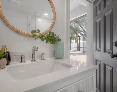 471 W Davis Boulevard - Photo Thumbnail 26