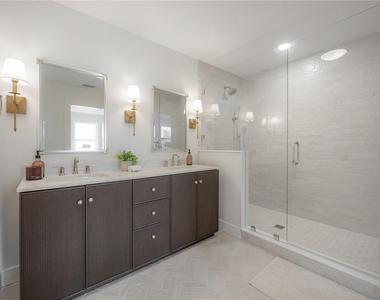 471 W Davis Boulevard - Photo Thumbnail 21