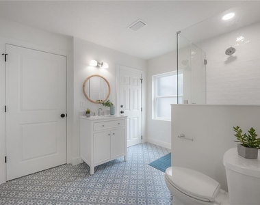 471 W Davis Boulevard - Photo Thumbnail 25