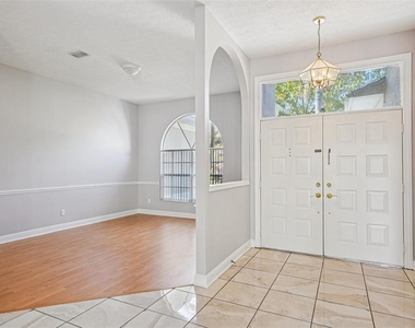 918 Academy Drive - Photo Thumbnail 6