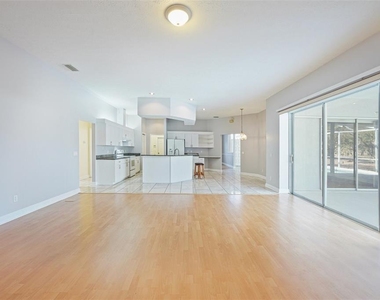 918 Academy Drive - Photo Thumbnail 19
