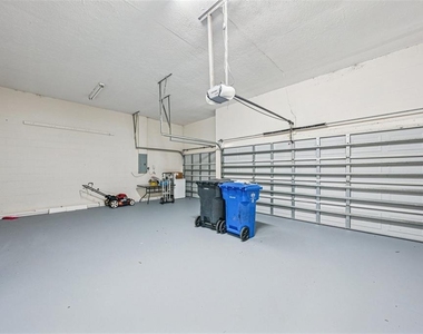 918 Academy Drive - Photo Thumbnail 77