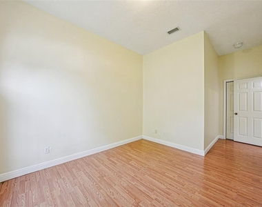918 Academy Drive - Photo Thumbnail 70