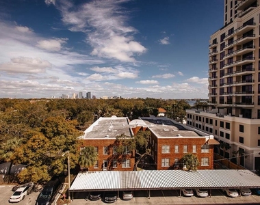 2109 Bayshore Boulevard - Photo Thumbnail 10