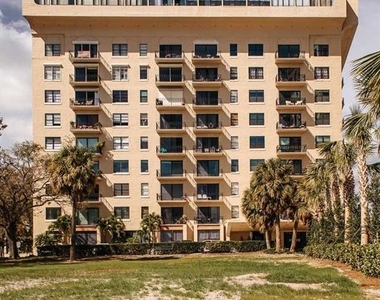 2109 Bayshore Boulevard - Photo Thumbnail 8
