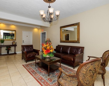 2109 Bayshore Boulevard - Photo Thumbnail 1
