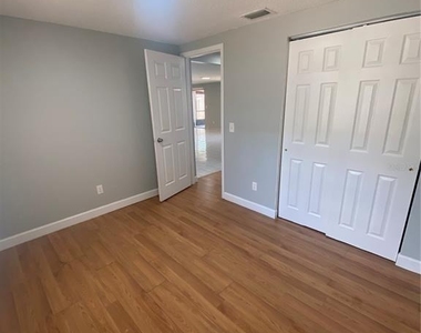 12703 Alida Place - Photo Thumbnail 6