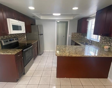 12703 Alida Place - Photo Thumbnail 2