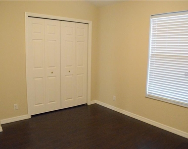 4134 Bismarck Palm Drive - Photo Thumbnail 12