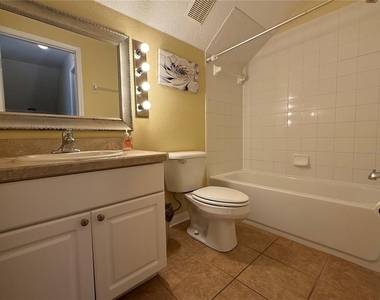 5901 Wrenwater Drive - Photo Thumbnail 10