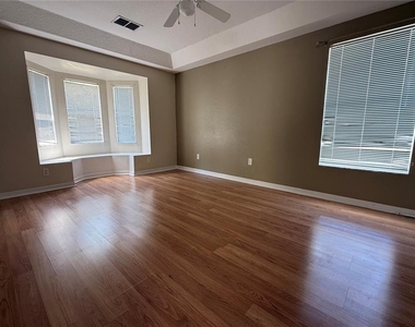 5901 Wrenwater Drive - Photo Thumbnail 5