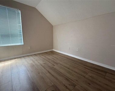 5901 Wrenwater Drive - Photo Thumbnail 8