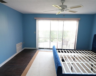 5424 Saddlebrook Way - Photo Thumbnail 22