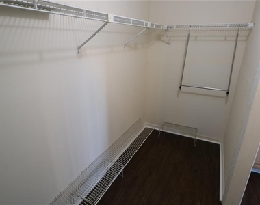 5424 Saddlebrook Way - Photo Thumbnail 27