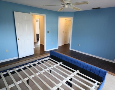 5424 Saddlebrook Way - Photo Thumbnail 25