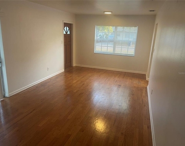 3302 W Wallace Avenue - Photo Thumbnail 8