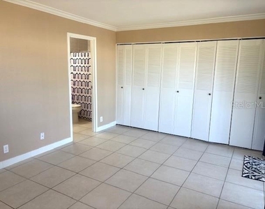 202 Bedford Trail - Photo Thumbnail 20