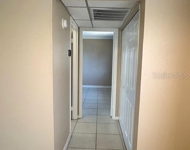 202 Bedford Trail - Photo Thumbnail 13