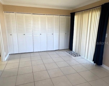 202 Bedford Trail - Photo Thumbnail 16