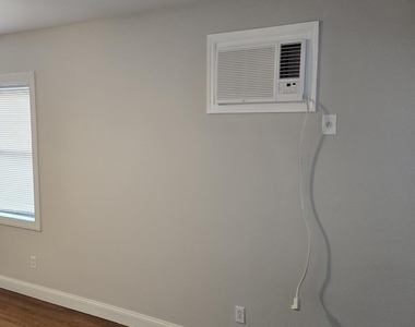 532 Boulevard Avenue - Photo Thumbnail 12