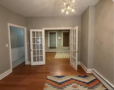 828 W Gordon Street - Photo Thumbnail 5