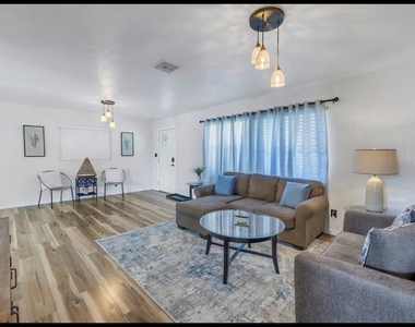 8199 115th Street - Photo Thumbnail 5