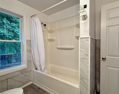 126 N 4th Street - Photo Thumbnail 6