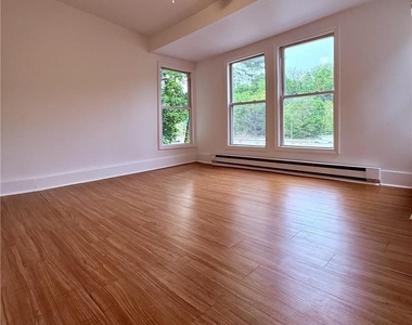 126 N 4th Street - Photo Thumbnail 3