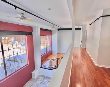 11 W 2nd Street - Photo Thumbnail 9