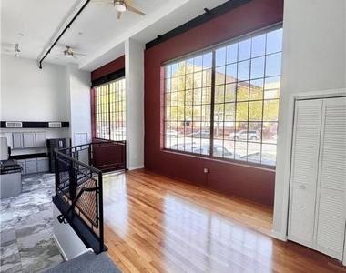 11 W 2nd Street - Photo Thumbnail 6