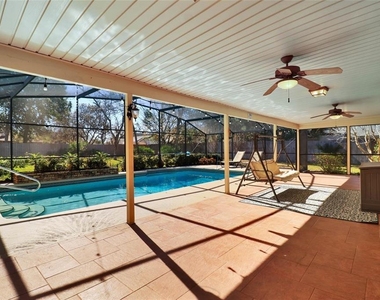 4318 Woodtree Lane - Photo Thumbnail 20