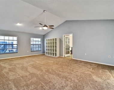 4318 Woodtree Lane - Photo Thumbnail 16