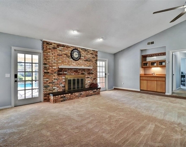 4318 Woodtree Lane - Photo Thumbnail 7
