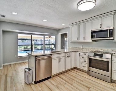 4318 Woodtree Lane - Photo Thumbnail 11