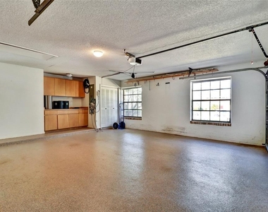4318 Woodtree Lane - Photo Thumbnail 40
