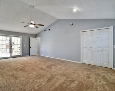 4318 Woodtree Lane - Photo Thumbnail 15