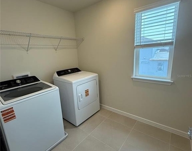 2135 Southbury Drive - Photo Thumbnail 5
