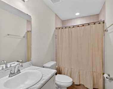5752 Anders Way - Photo Thumbnail 18