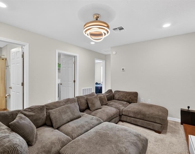 5752 Anders Way - Photo Thumbnail 21