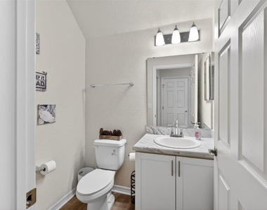 5752 Anders Way - Photo Thumbnail 17