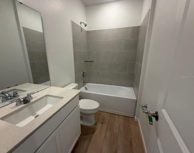 4371 Vibernum Avenue - Photo Thumbnail 10