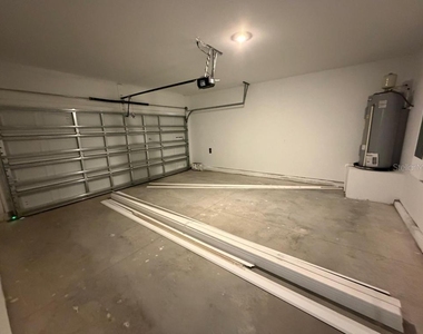 4371 Vibernum Avenue - Photo Thumbnail 12