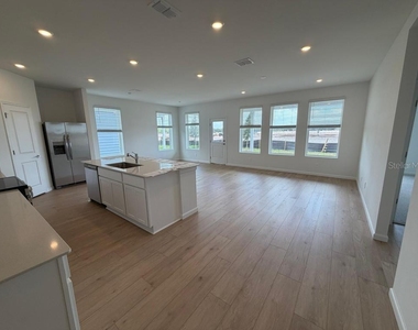 4371 Vibernum Avenue - Photo Thumbnail 3