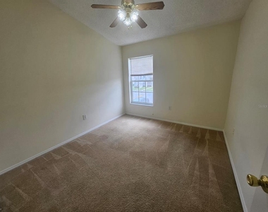 13415 Fairway Glen Drive - Photo Thumbnail 7