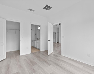 4406 Hidden Meadow Drive - Photo Thumbnail 14